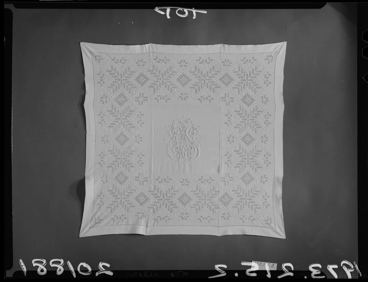 Pillow sham — Unknown