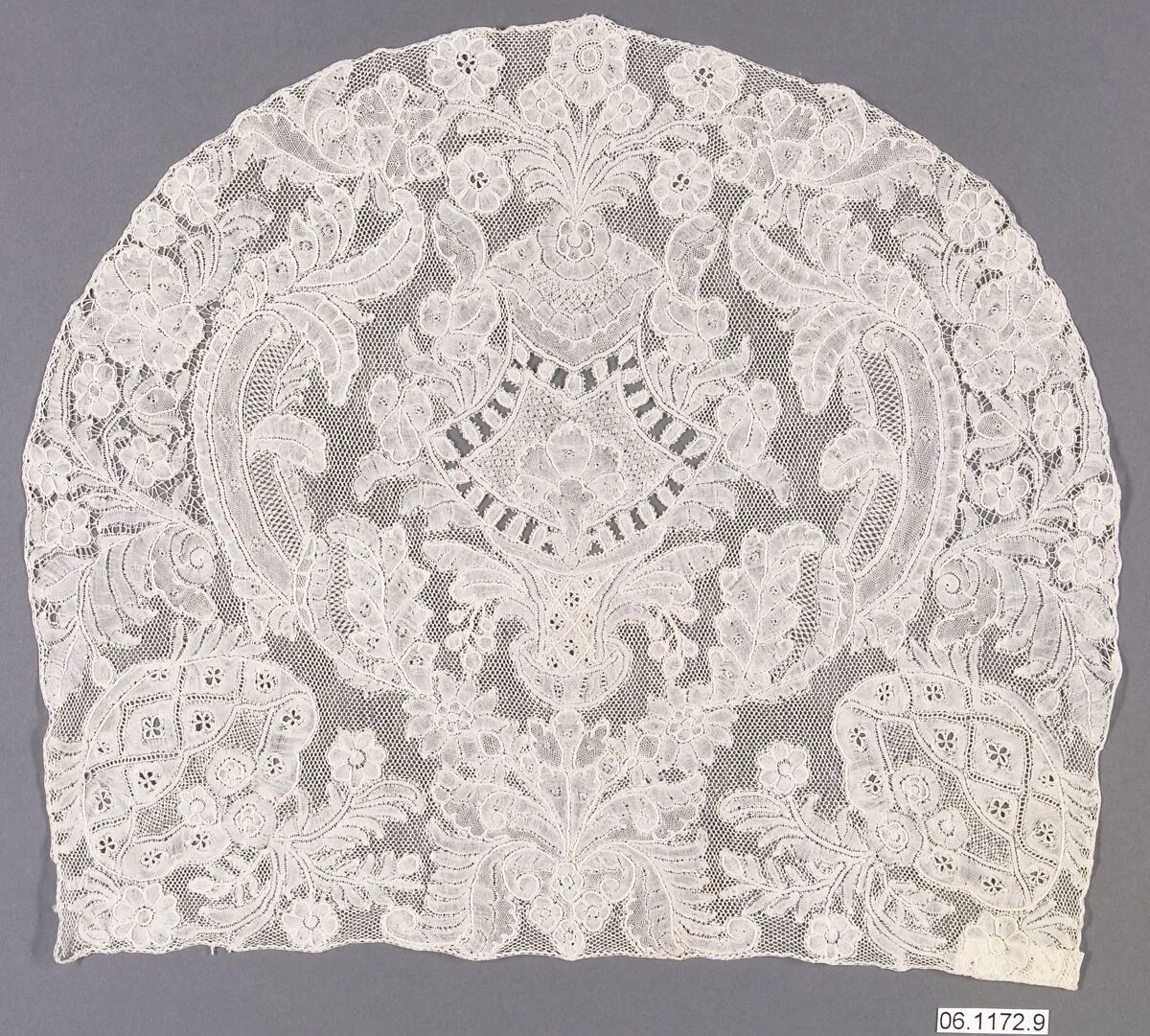 Cap crown (fond de bonnet) — Unknown