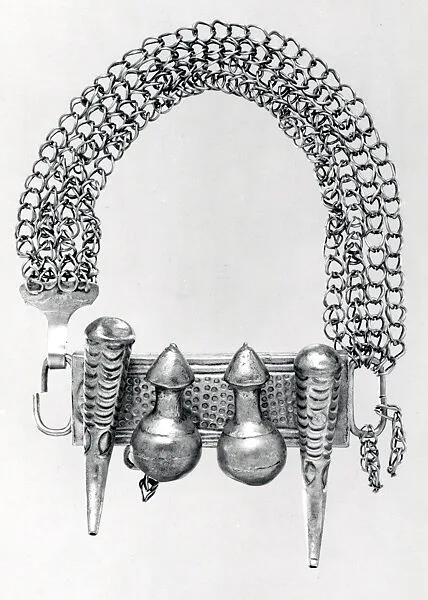 Arm Band: Calabash and Horn Motif — Unknown