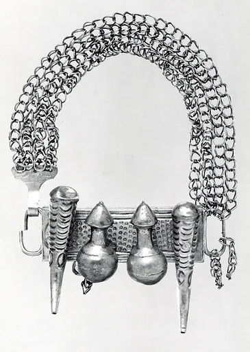 Arm Band: Calabash and Horn Motif