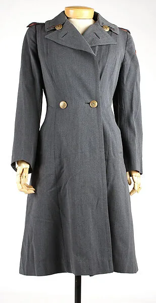 Coat — Elizabeth Hawes