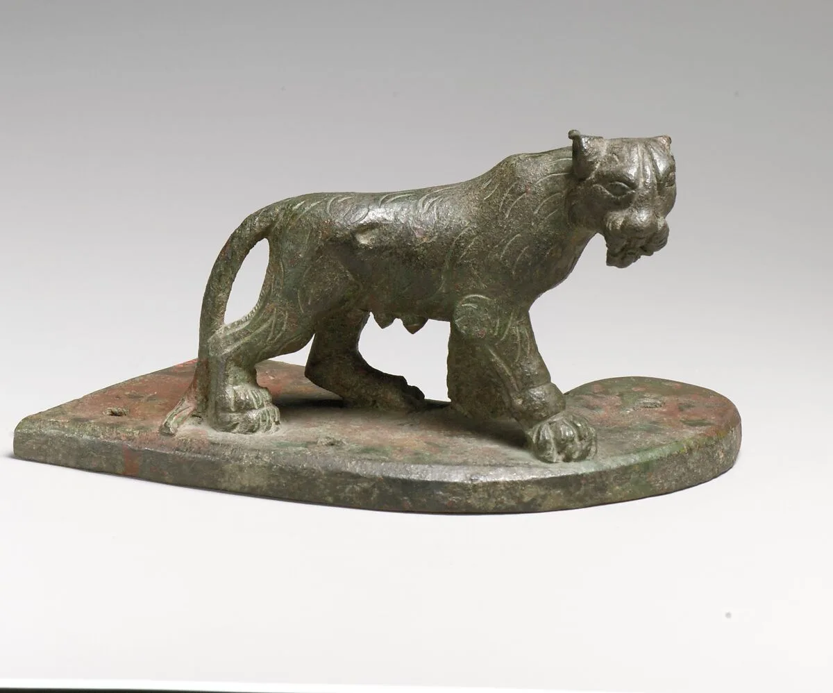 Bronze statuette of a pantheress — Unknown