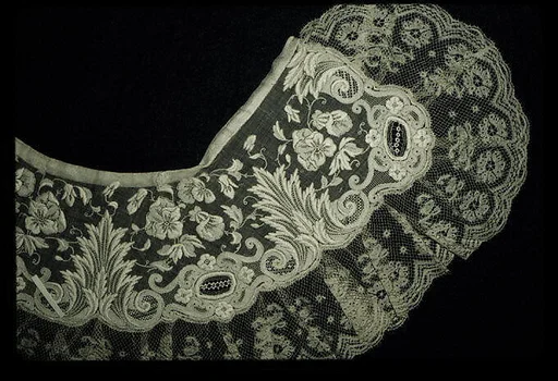 Collar