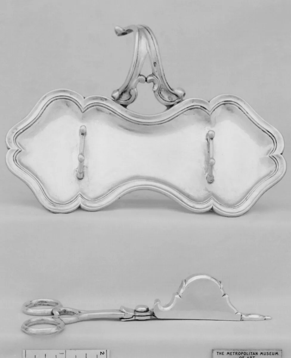 Snuffers tray — Vicente Gavilanis
