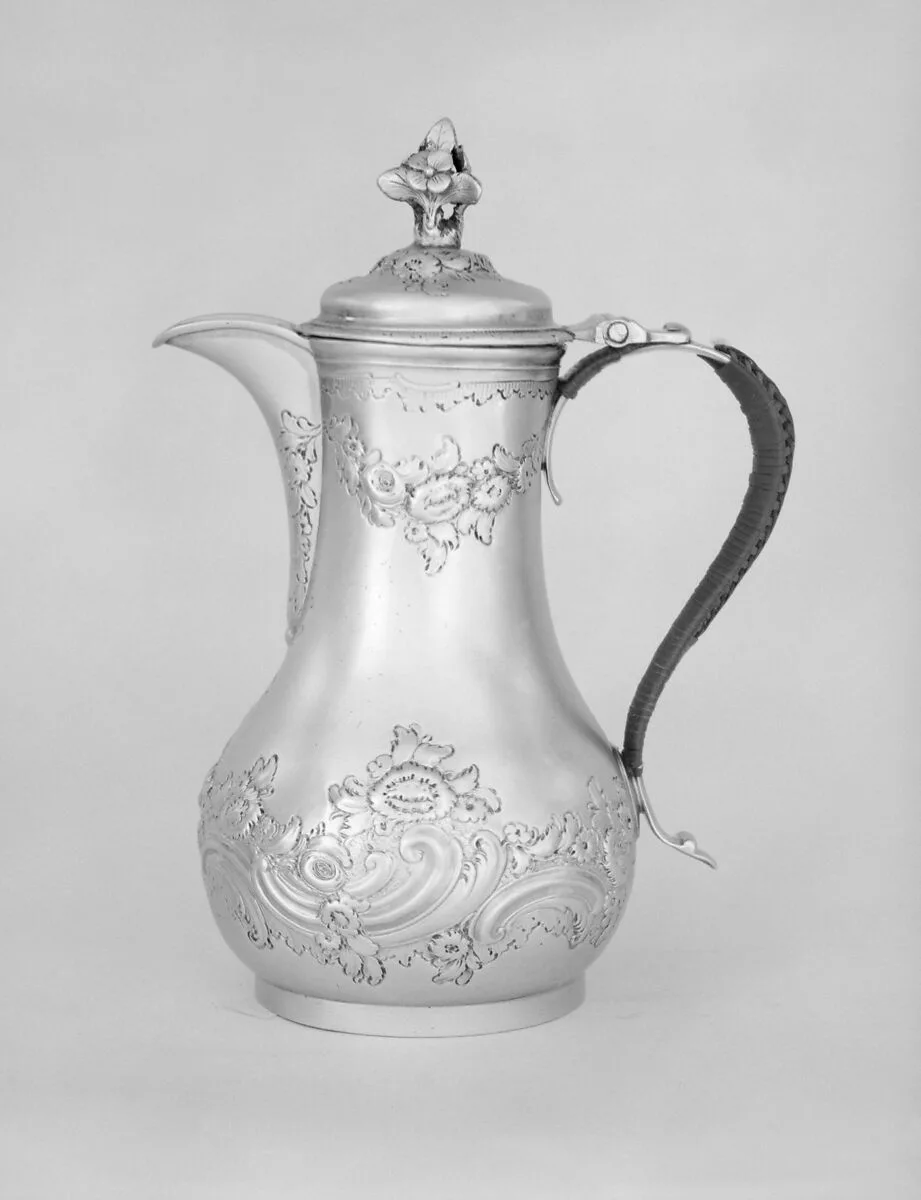 Hot water jug — Paul de Lamerie