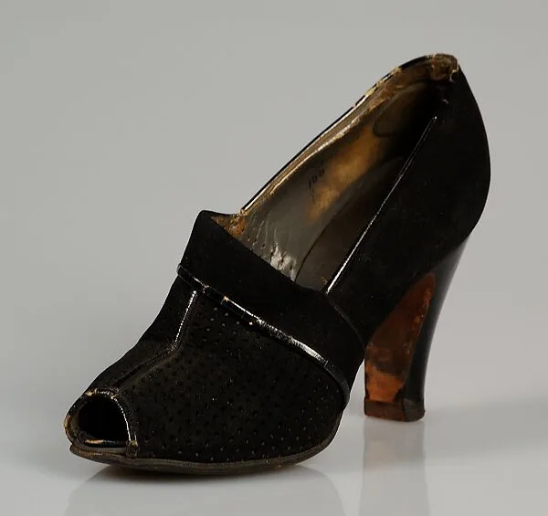 Pumps — Beth Levine|Palter DeLiso, Inc.