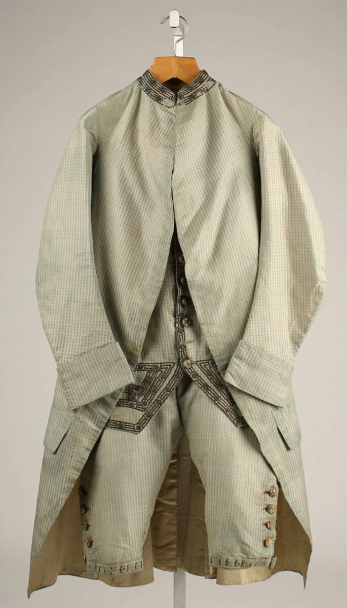 Suit — Unknown