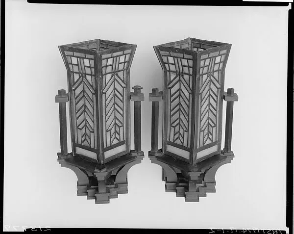 Wall Sconce — Arthur Heun|Giannini and Hilgart Glass Company