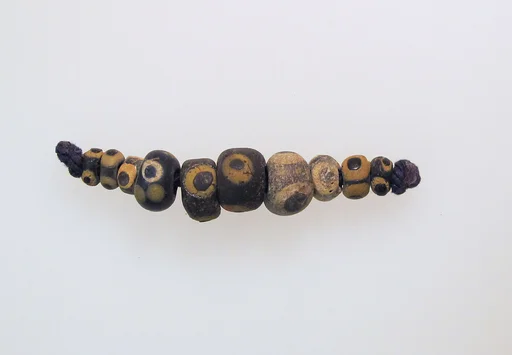 Beads, 10