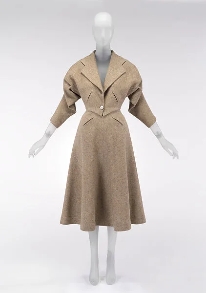 Suit — Madame Grès (Germaine Émilie Krebs)