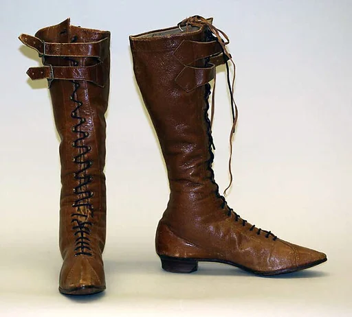 Hunting boots