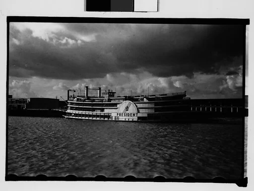 [Steamboat "President" at Dock, New Orleans, Louisiana]