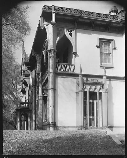 [Afton Villa Plantation Façade Corner, Baines, Louisiana]