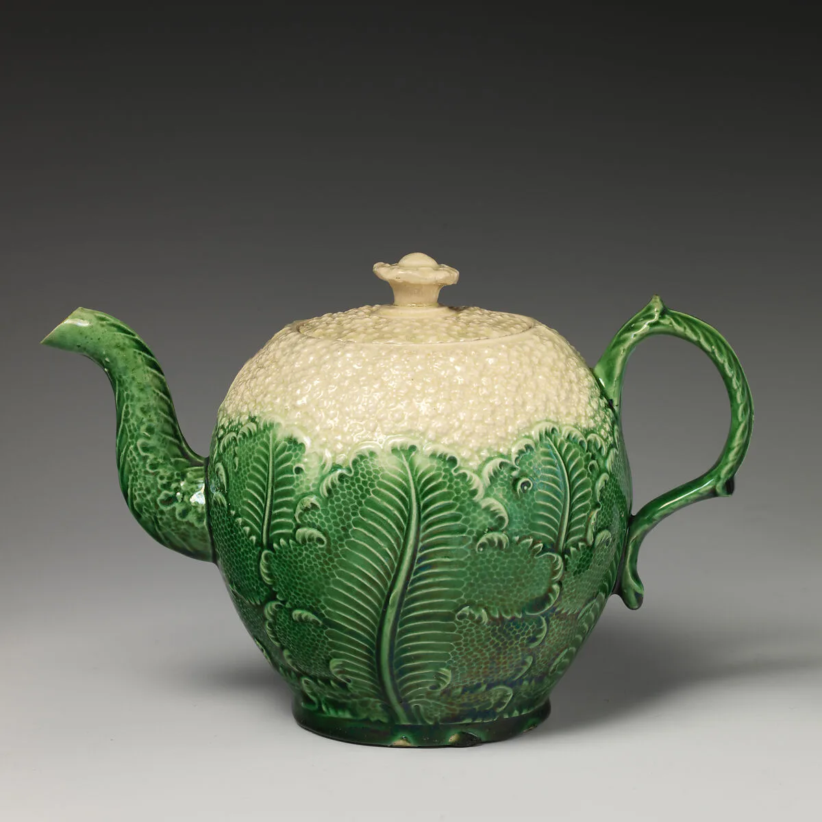 Teapot in the form of a cauliflower — Unknown