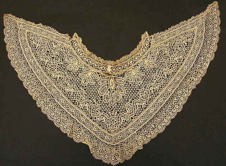 Collar — Unknown