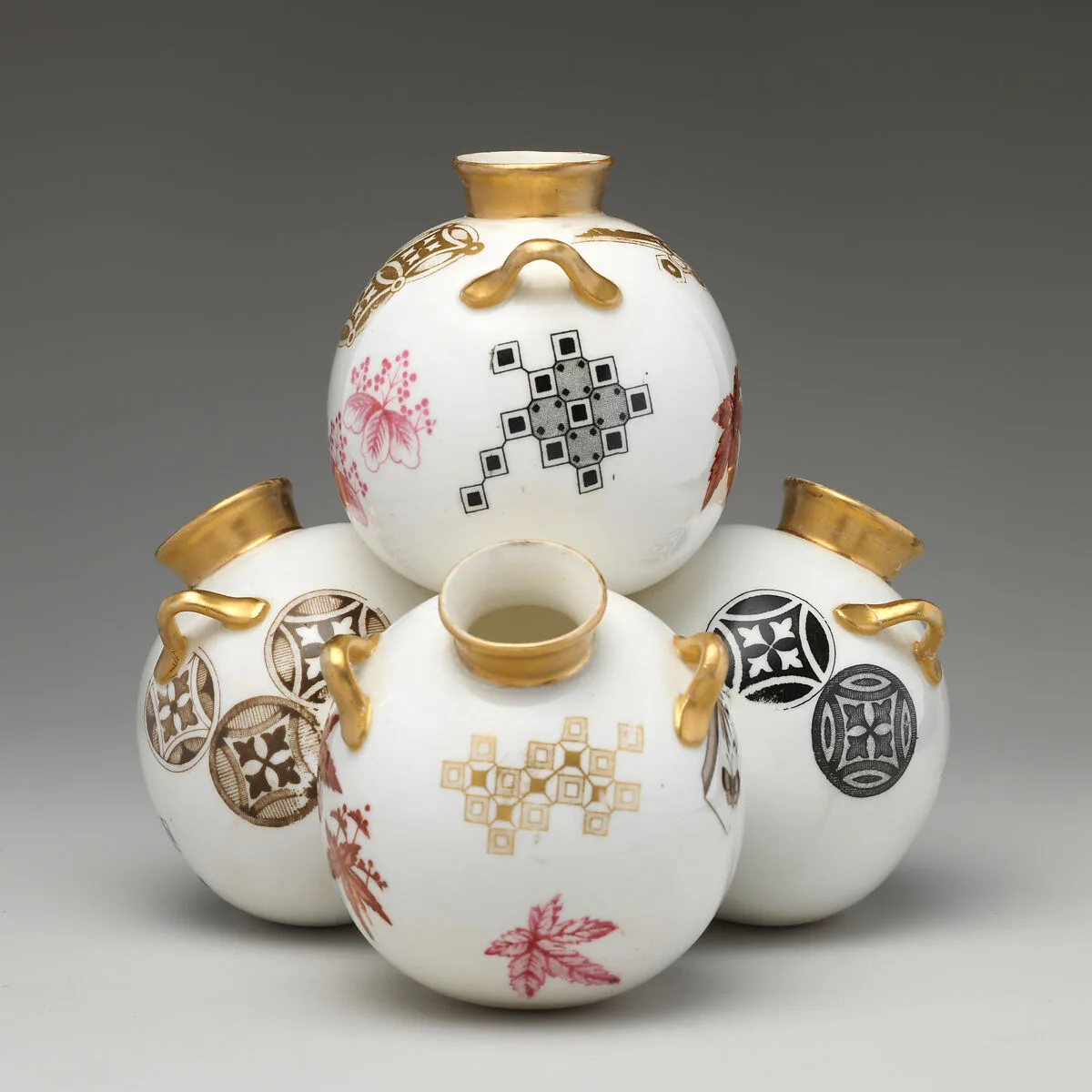Quadruple orb vase — Worcester factory