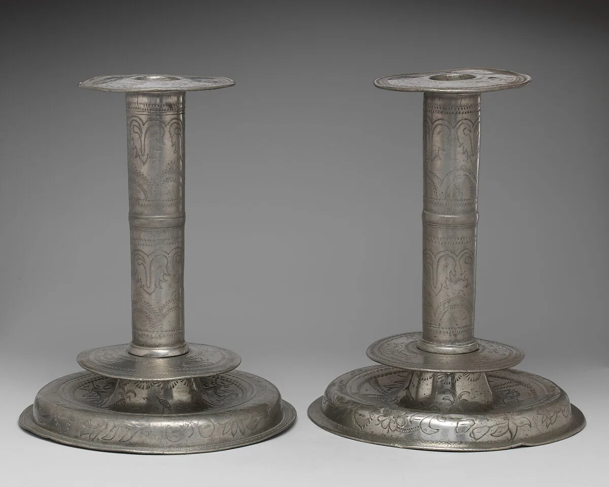 Pair of candlesticks — Unknown