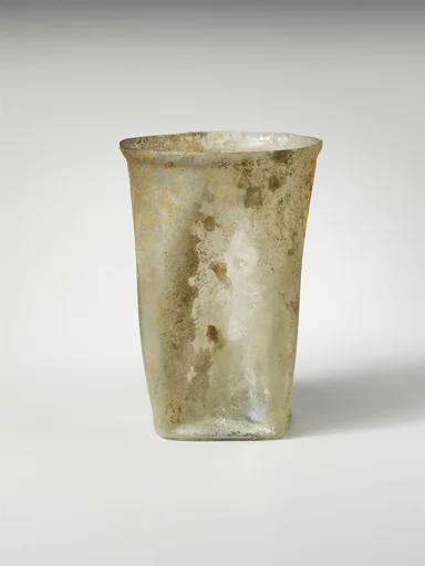Glass beaker