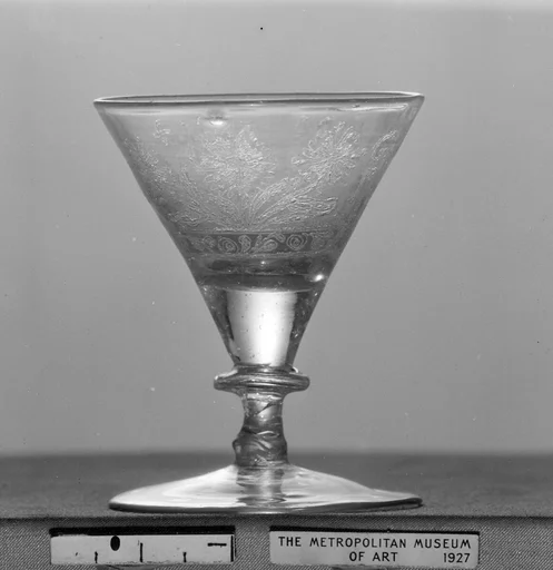 Liqueur glass