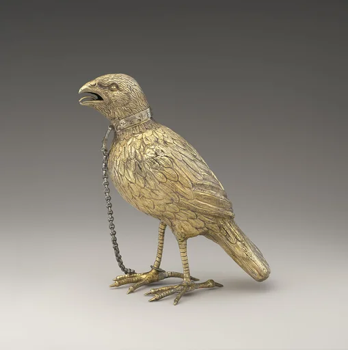 Cup in the form of a bird