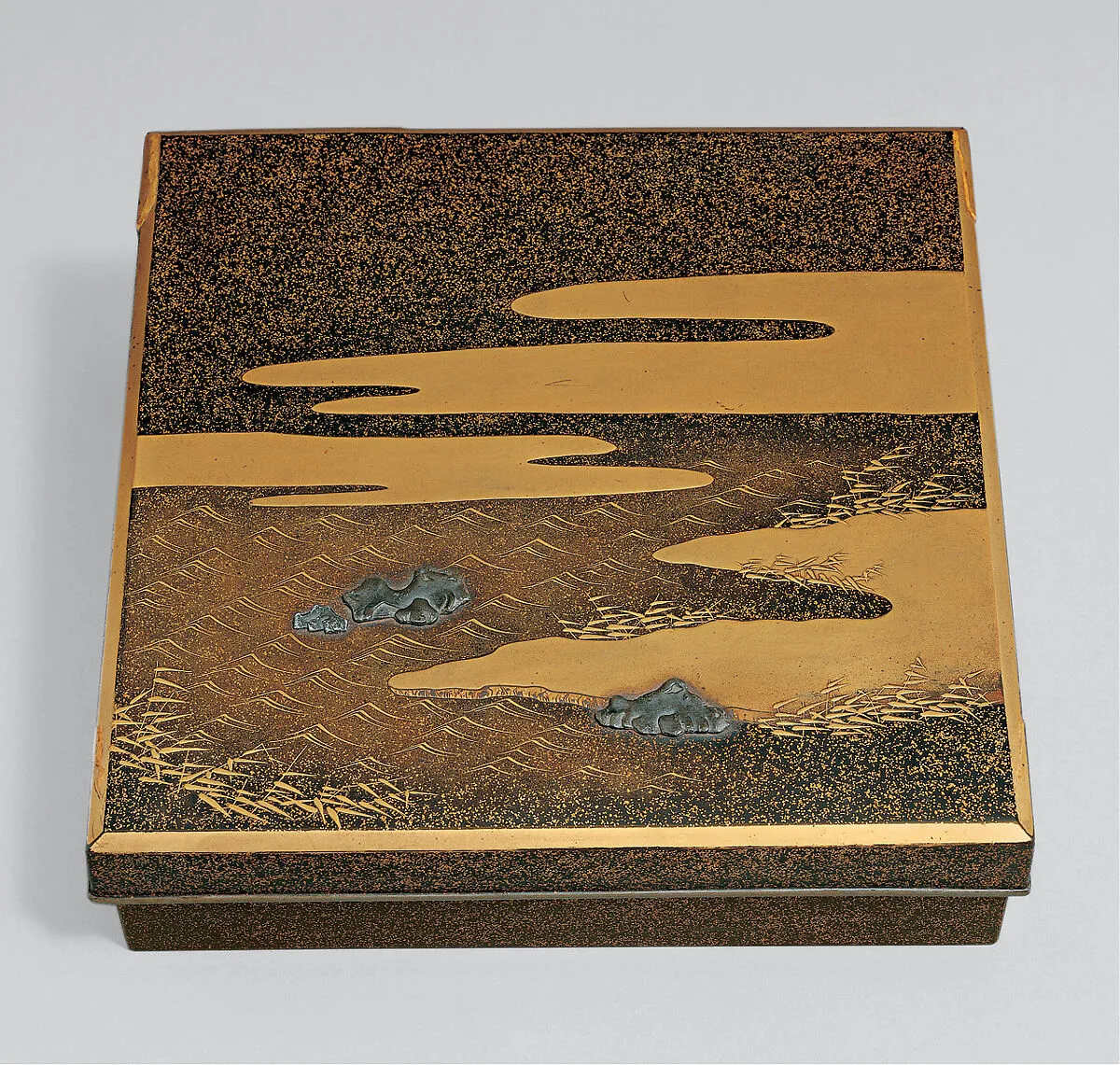 浪花の夢蒔絵硯箱|Writing Box (Suzuribako) with “Dream in Naniwa” Design — Unknown