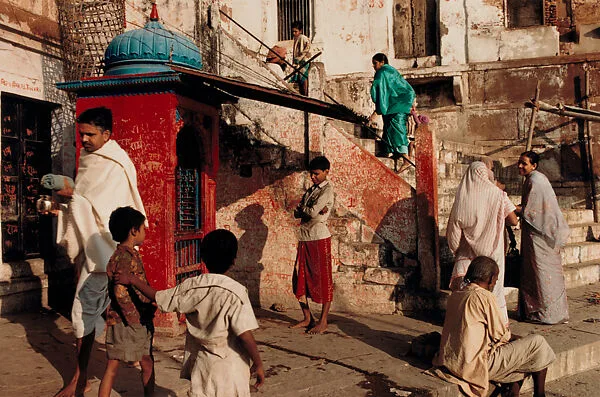 Morning on Panchganga Ghat, Benares, Uttar Pradesh — Raghubir Singh
