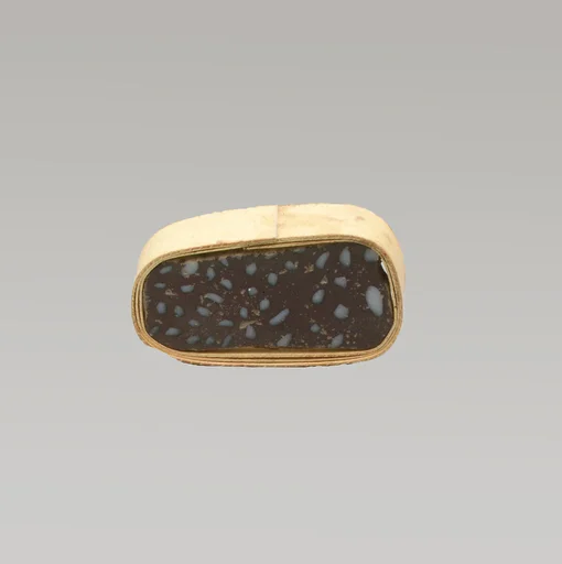 Glass mosaic inlay fragment