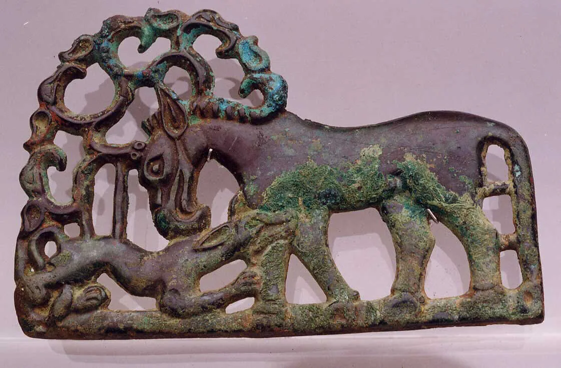 搏獸紋青銅帶扣|Belt Buckle with Animal-Combat Scene — Unknown