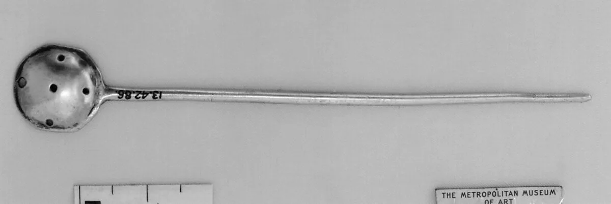 Strainer spoon — Unknown