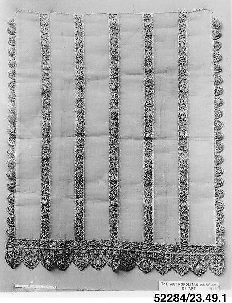 Apron — Unknown