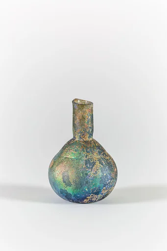 Glass perfume bottle