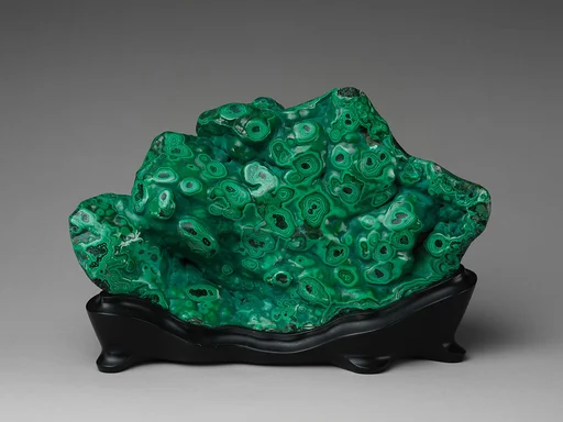 孔雀石賞石|Scholar’s Rock in the Form of a Fantastic Mountain