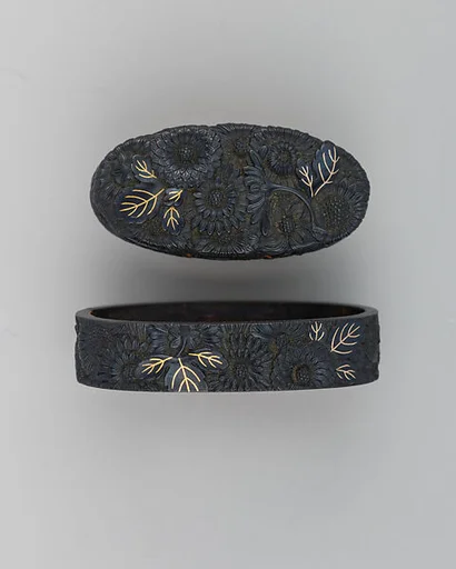 Sword-Hilt Collar and Pommel (Fuchigashira)
