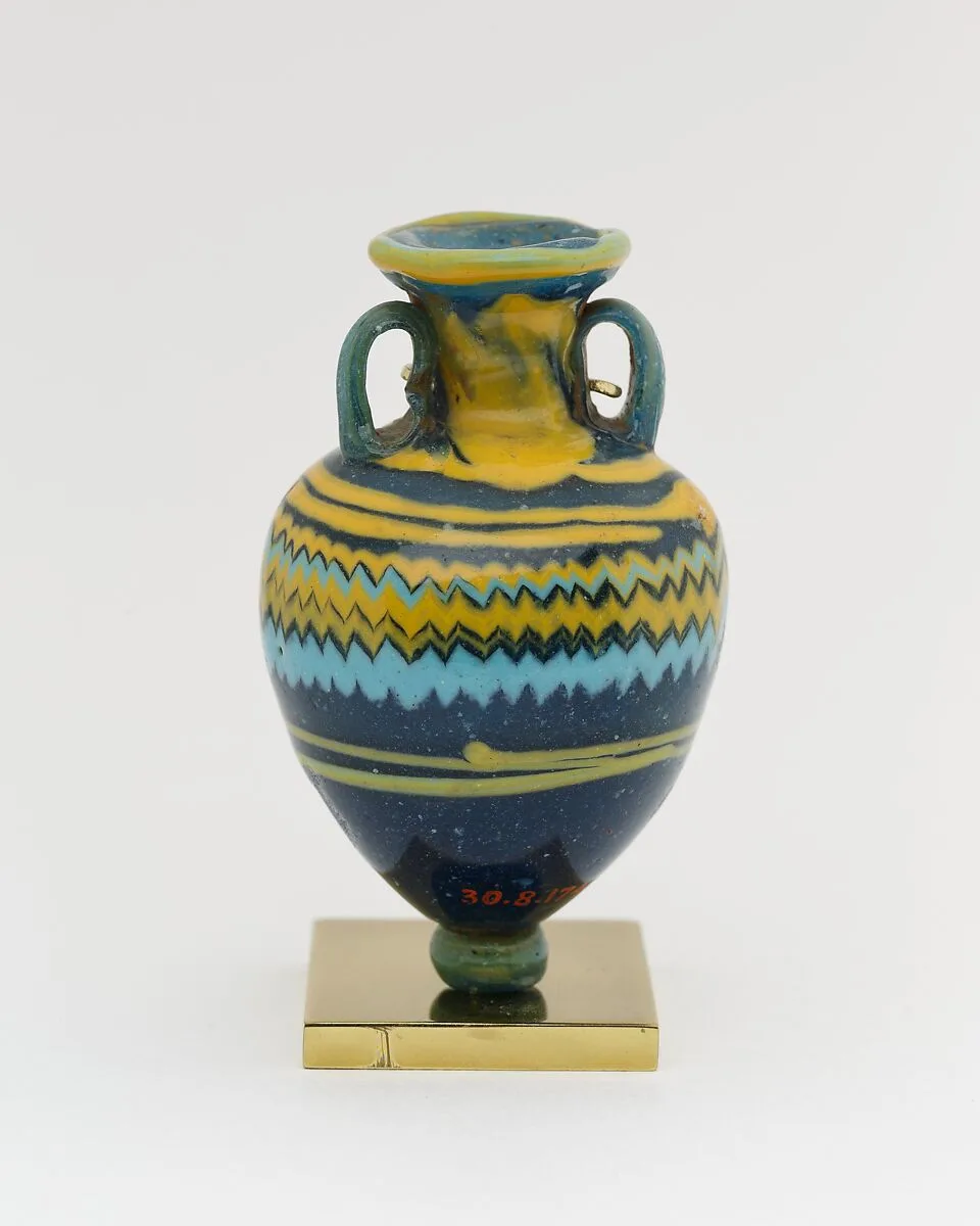 Small vessel (Amphoriskos) — Unknown
