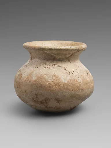 Jar with geometric decoration