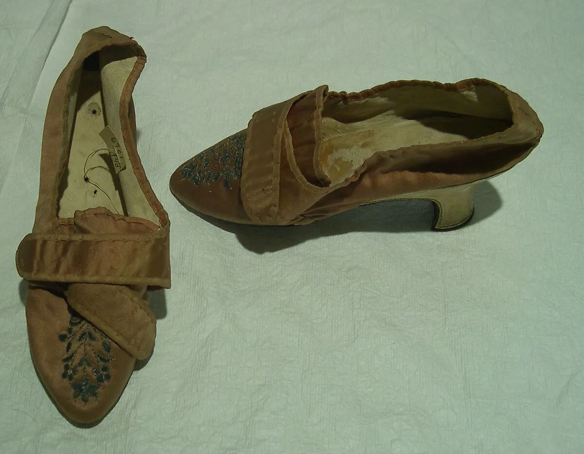 Shoes — Unknown