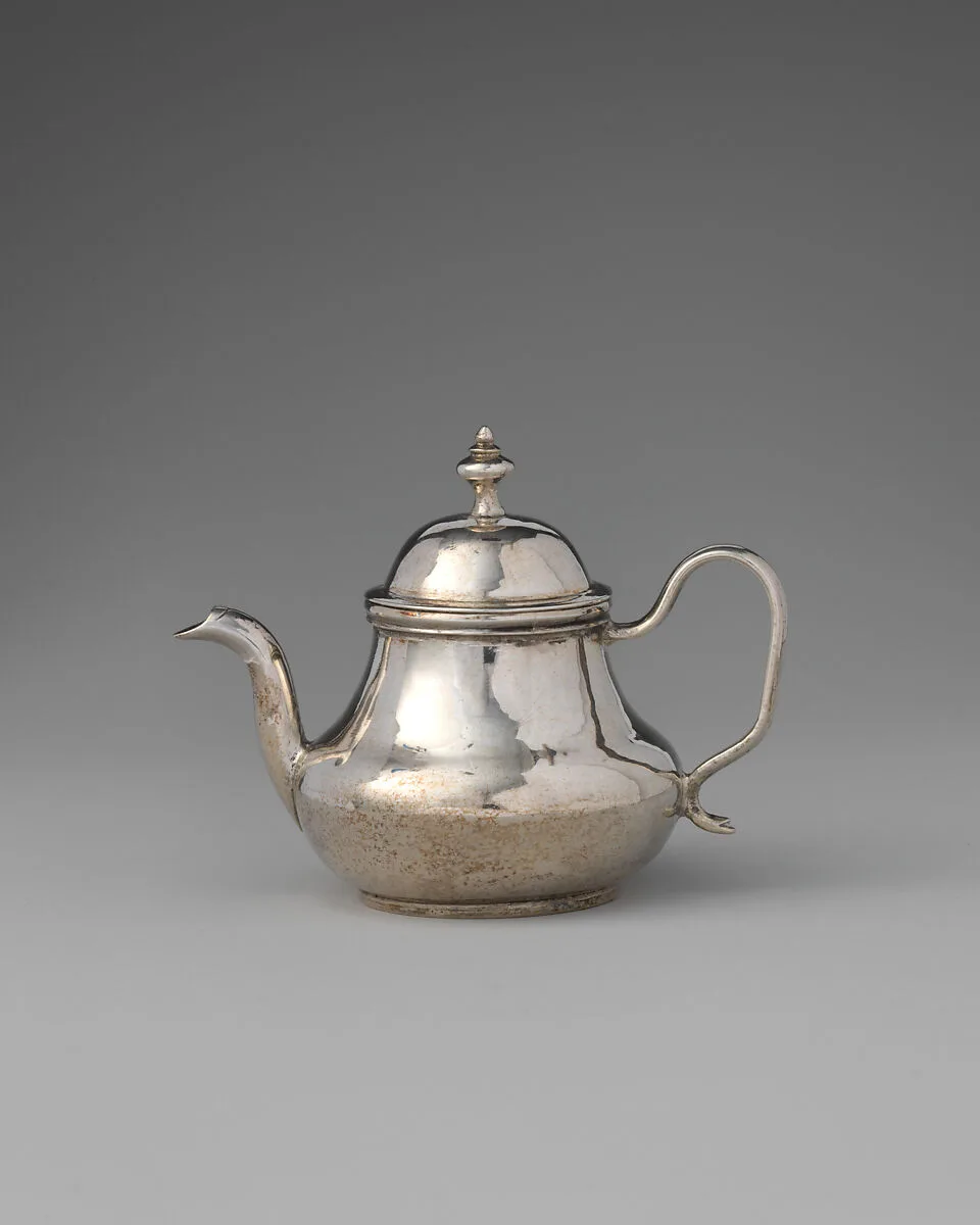 Miniature teapot with cover — Johannes van Geffen