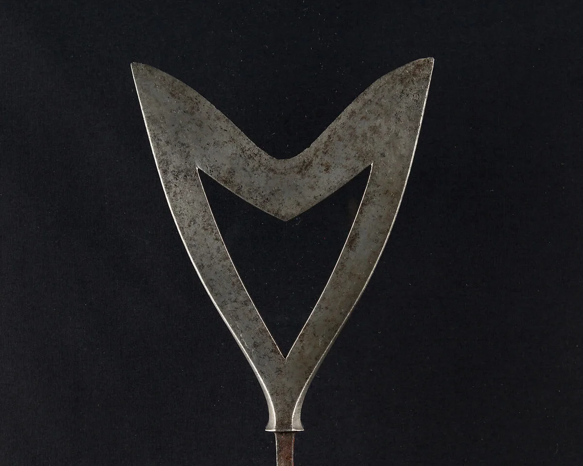 Arrowhead (<i>Yanone</i>) — Unknown