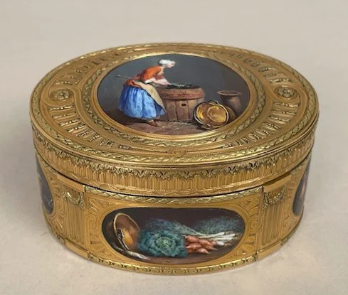 Snuffbox with kitchen scenes