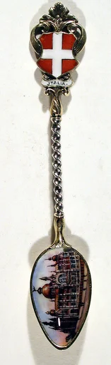 Souvenir spoon with view of Royal Palace in Savoy (?)