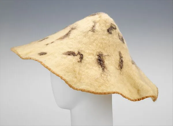 Hat — Unknown