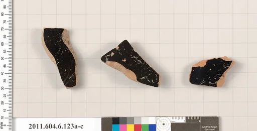 Terracotta fragments of closed shapes