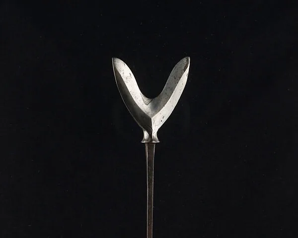 Arrowhead (<i>Yanone</i>) — Unknown