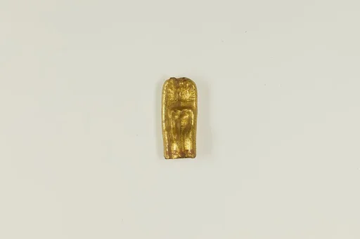 Bead with figure