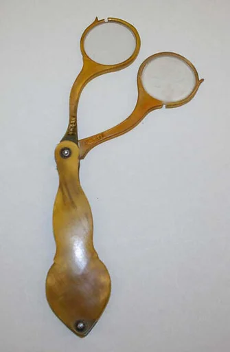 Lorgnette
