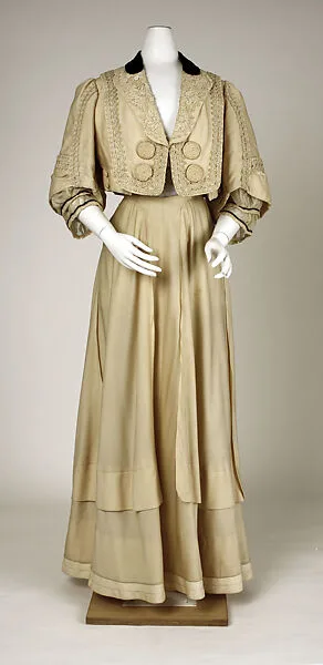 Suit — Chéruit|Raudnitz and Co. - Huet and Chéruit