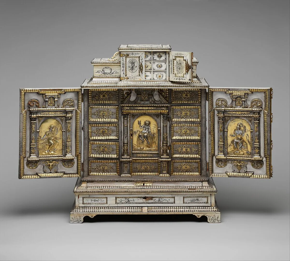 Cabinet — Jeremias Sibenbürger|Melchior Baumgartner|Lencker family