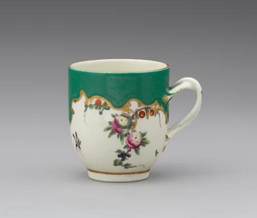 Cup (part of a service)