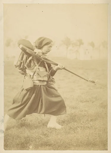 [Soldier Training with Bayonette]