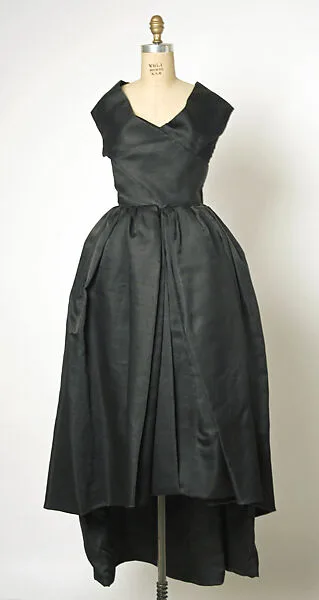 Evening dress — House of Balenciaga|Cristobal Balenciaga